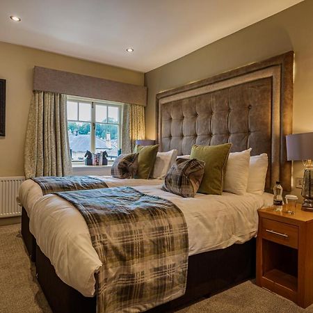 The Rutland Arms Hotel, Bakewell, Derbyshire ภายนอก รูปภาพ