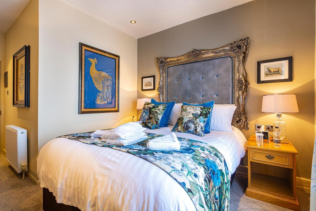 The Rutland Arms Hotel, Bakewell, Derbyshire ภายนอก รูปภาพ