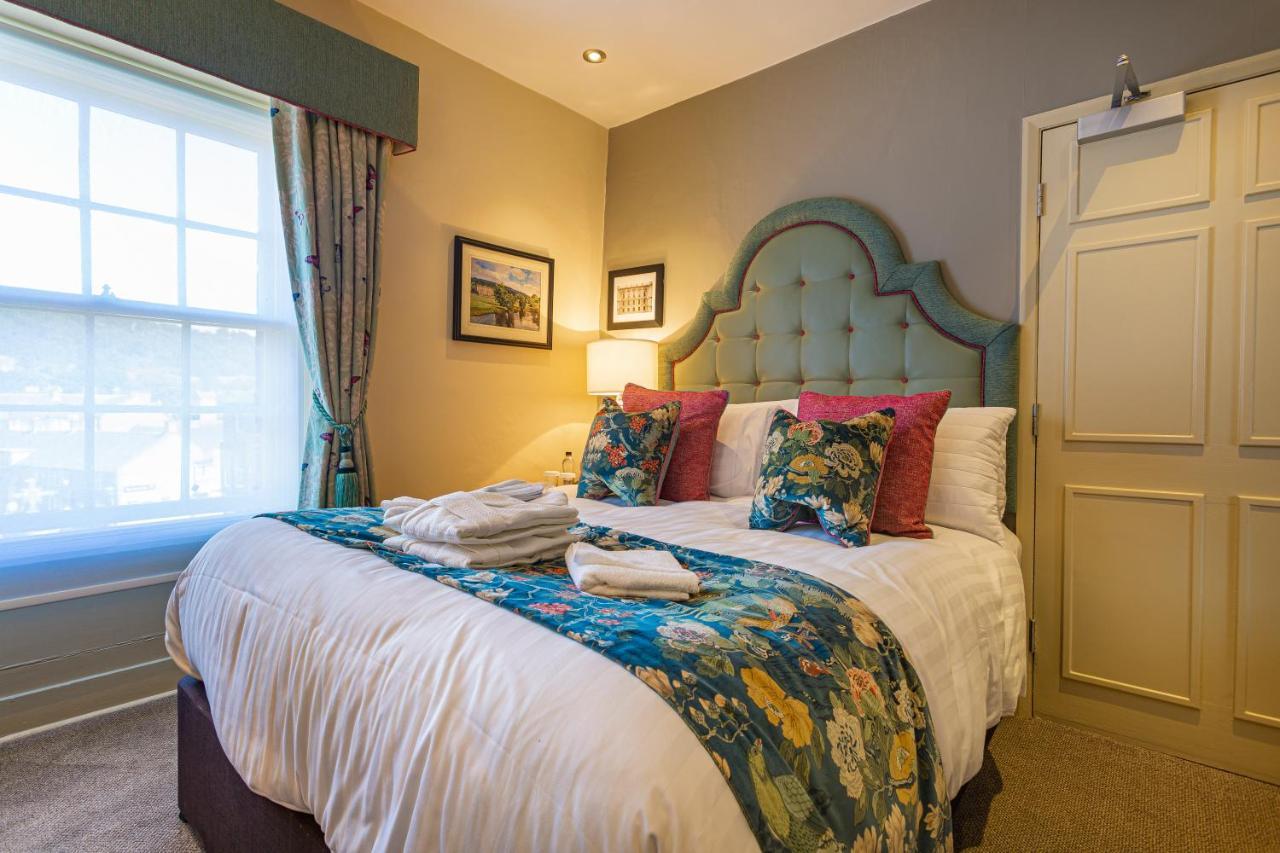 The Rutland Arms Hotel, Bakewell, Derbyshire ภายนอก รูปภาพ