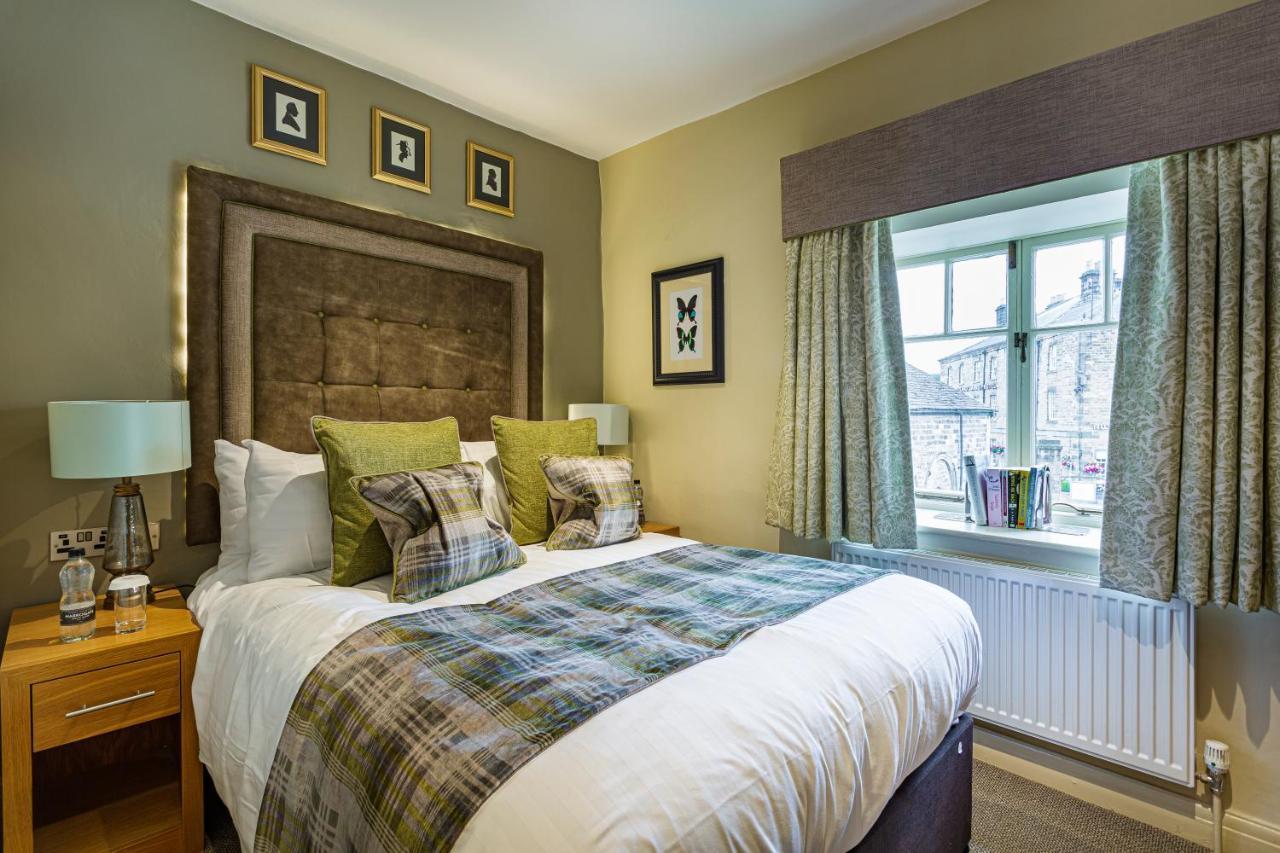 The Rutland Arms Hotel, Bakewell, Derbyshire ภายนอก รูปภาพ
