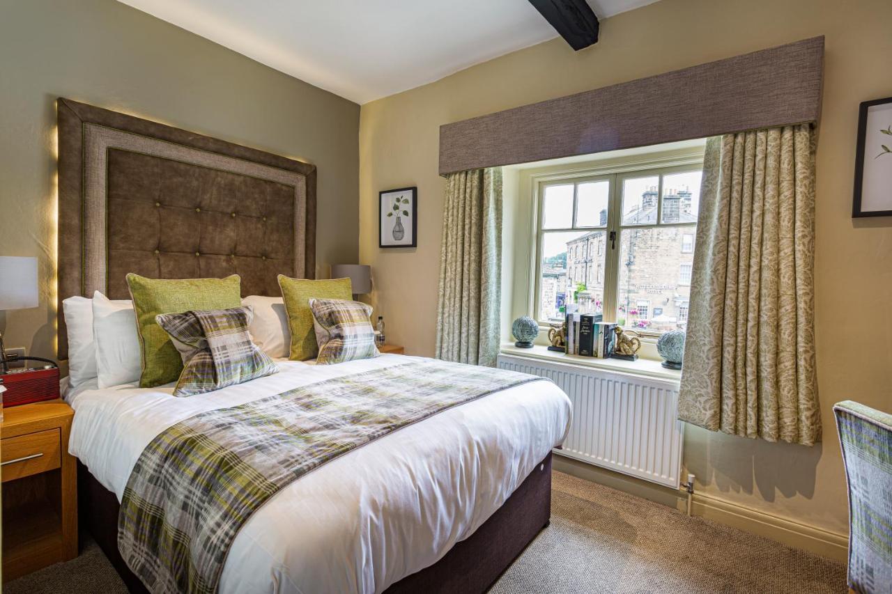 The Rutland Arms Hotel, Bakewell, Derbyshire ภายนอก รูปภาพ