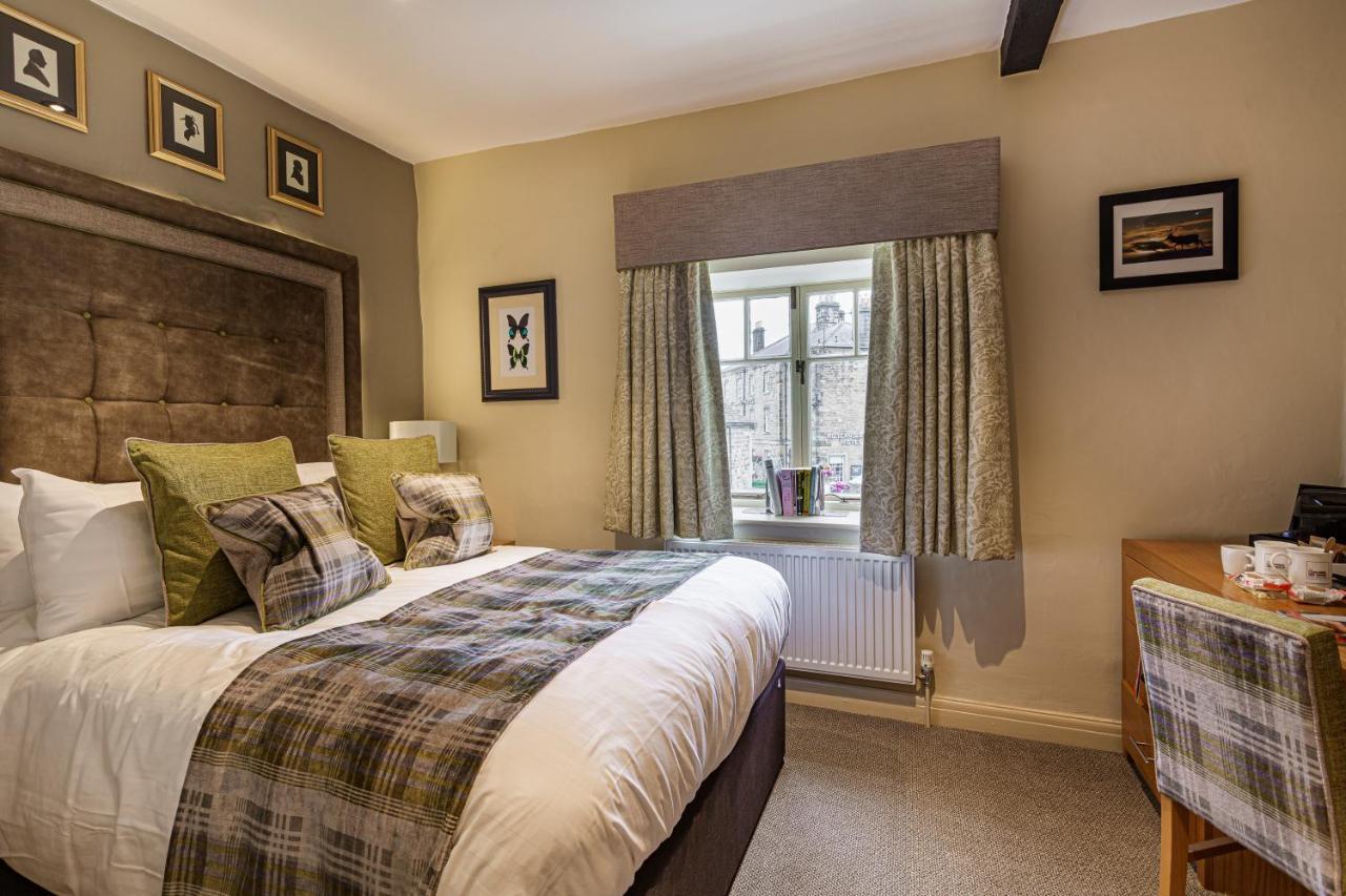 The Rutland Arms Hotel, Bakewell, Derbyshire ภายนอก รูปภาพ