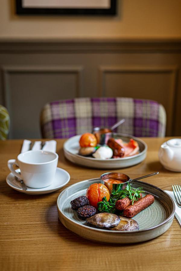 The Rutland Arms Hotel, Bakewell, Derbyshire ภายนอก รูปภาพ
