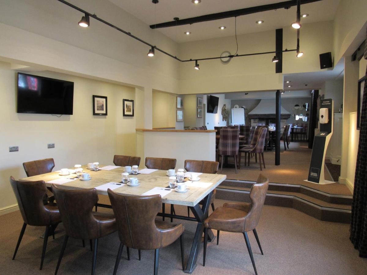 The Rutland Arms Hotel, Bakewell, Derbyshire ภายนอก รูปภาพ