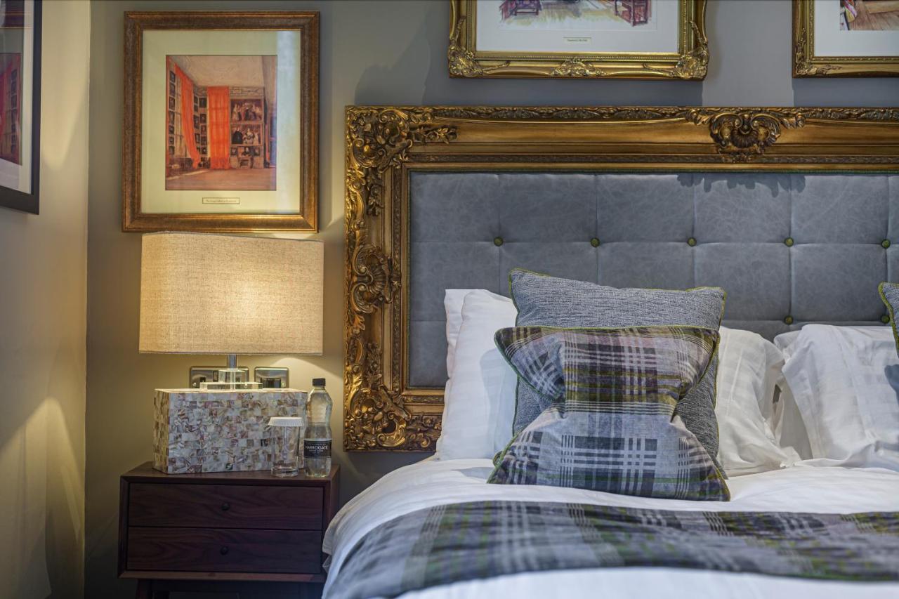 The Rutland Arms Hotel, Bakewell, Derbyshire ภายนอก รูปภาพ
